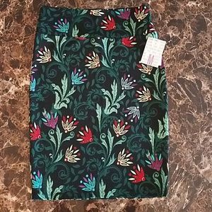 NWT Lularoe M Cassie